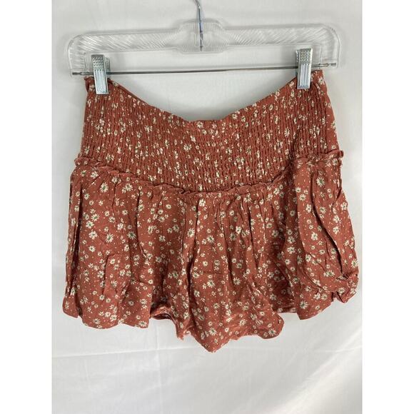 Urban Romantics Floral Shorts Size Medium - Picture 6 of 6